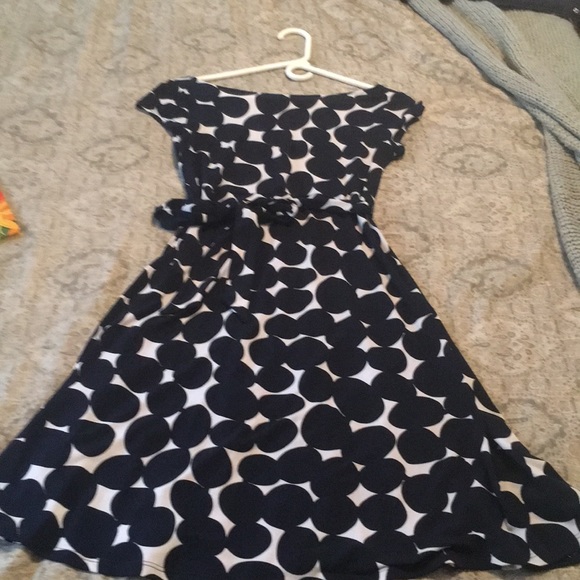 A Pea in the Pod Dresses & Skirts - A Pea in the Pod maternity dress